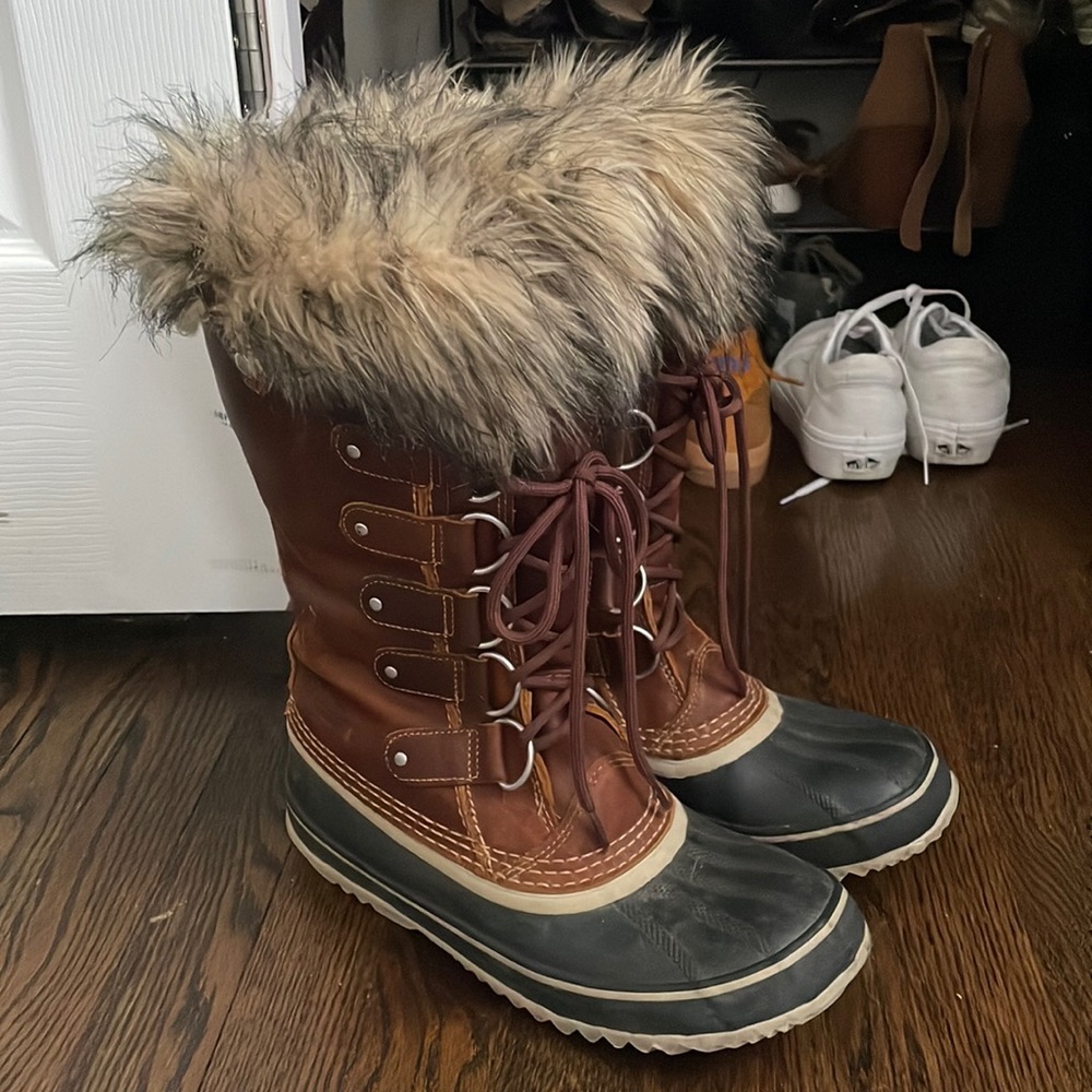 Womens Joan of Arctic Boots